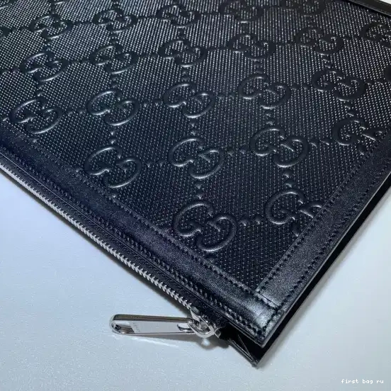 First bag ru GUCCI pouch GG embossed 0610